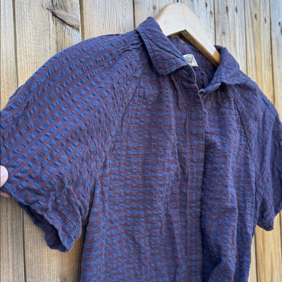 Toast short sleeves textured blouse - Picture 3 of 8